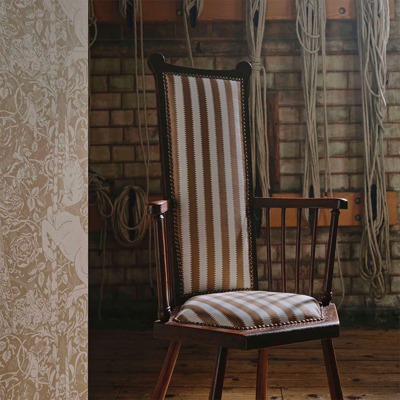 Carta da parati "AURELIA'S GRAIL GOBELIN GREEN/BRONZE" - GILES DEACON - SANDERSON - Image 3