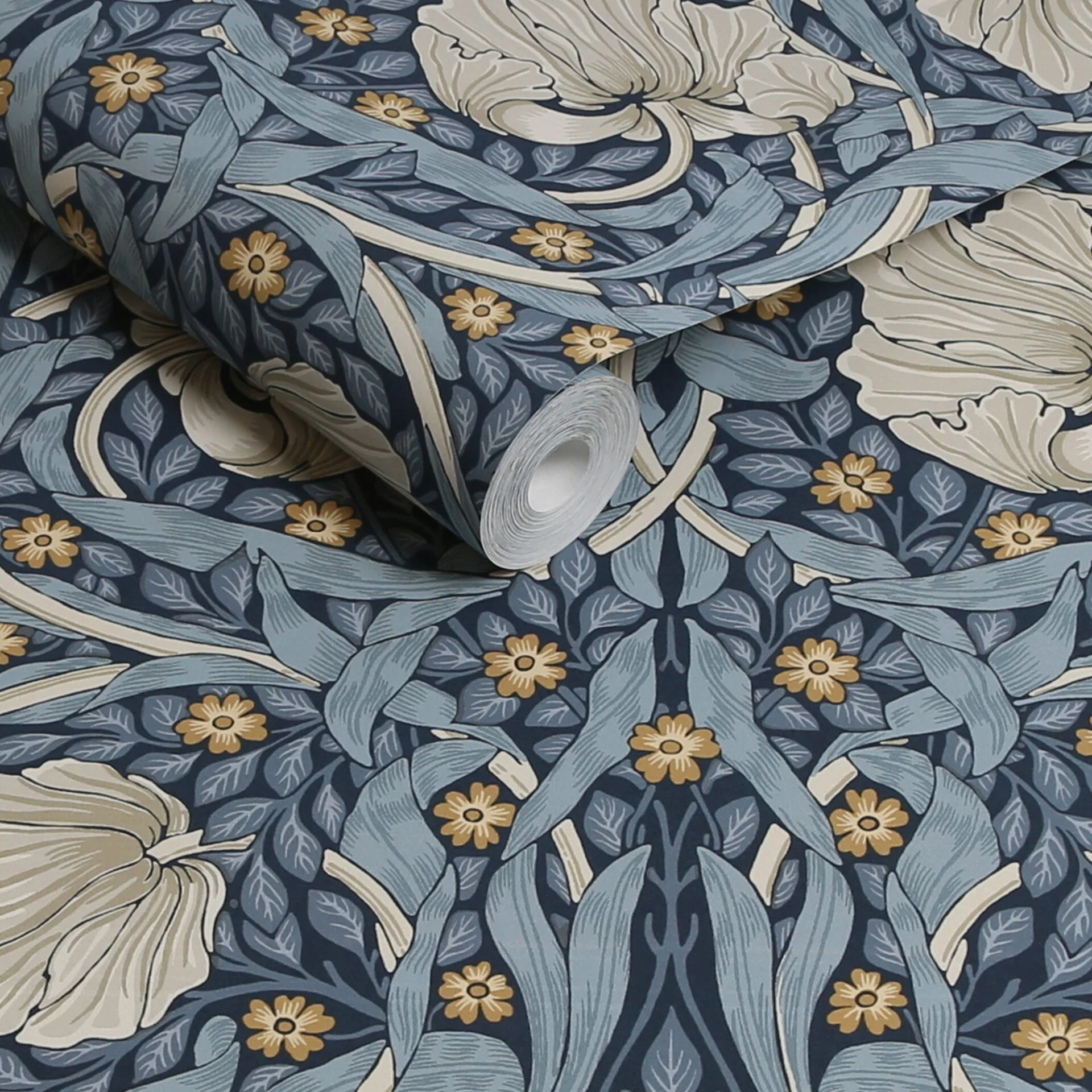 Carta da Parati "Pimpernel Blue" Morris at home - Image 2