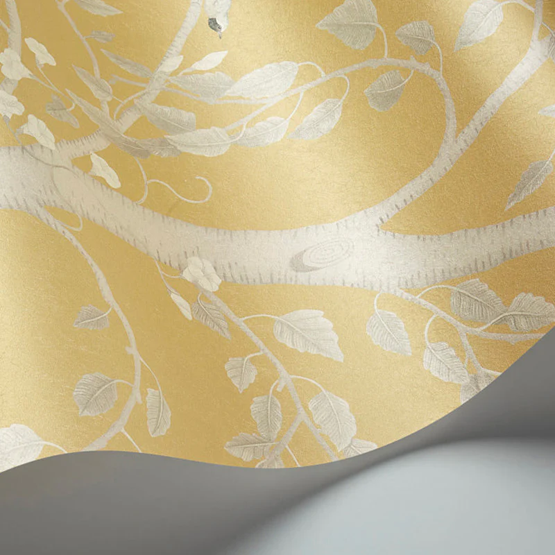 Carta da Parati "SEASONAL WOODS Gold Pearl" The Garden | COLE & SON - Image 2