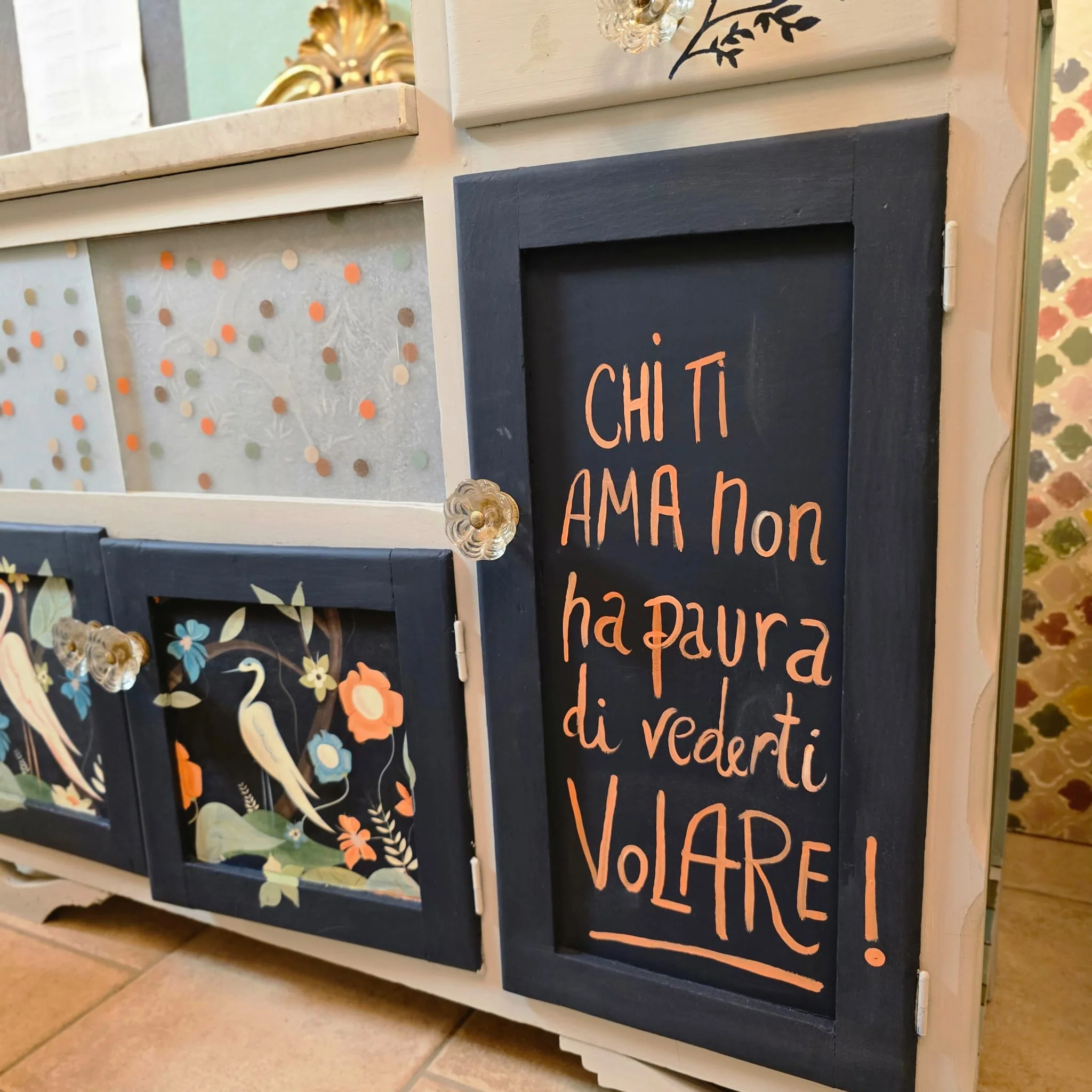 Mobiletto “Free Love" I Restyling di Sylvia, Meraki per l'evento Re-Design - Image 4