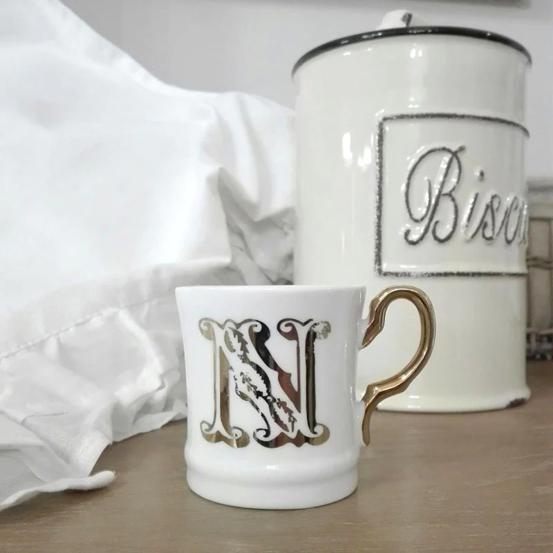 Tazzina "Letter Gold Moka - N", Livellara Milano