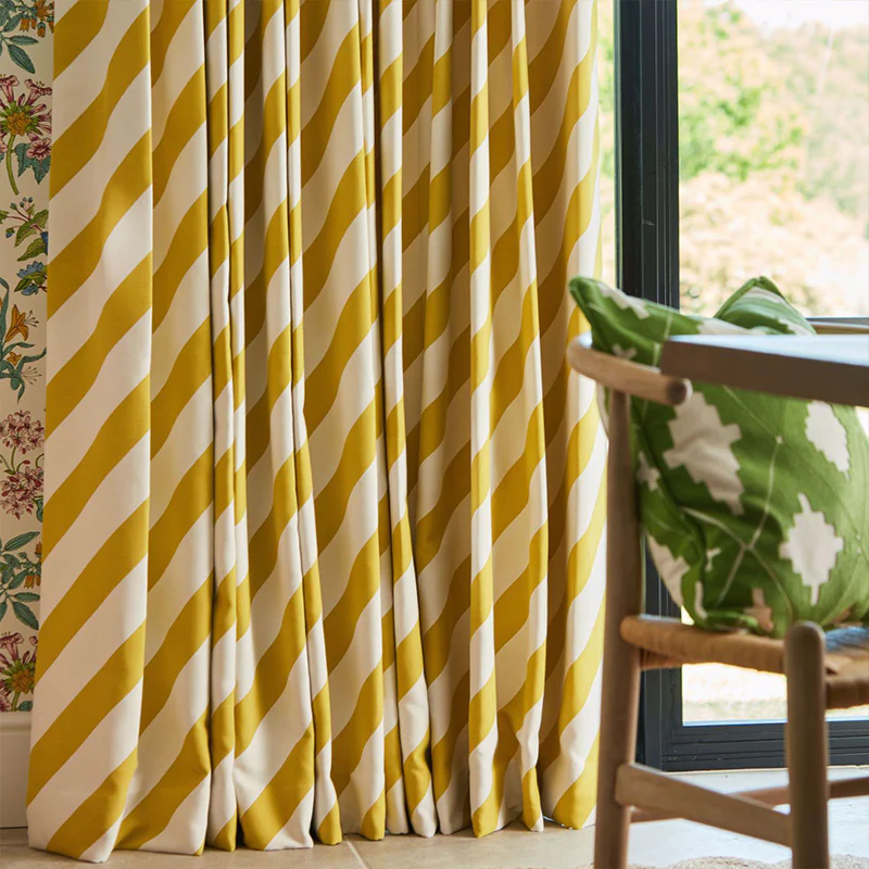 Tessuto “PAPER STRAW STRIPE PERIDOT” | HARLEQUIN - Image 2